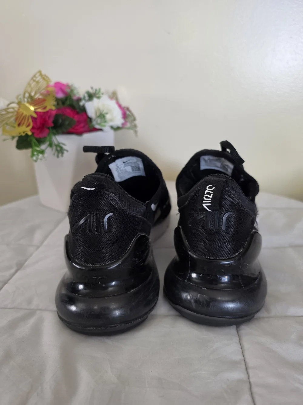 Nike Air Max 270 Black and White  Women's Sneakers Size 9